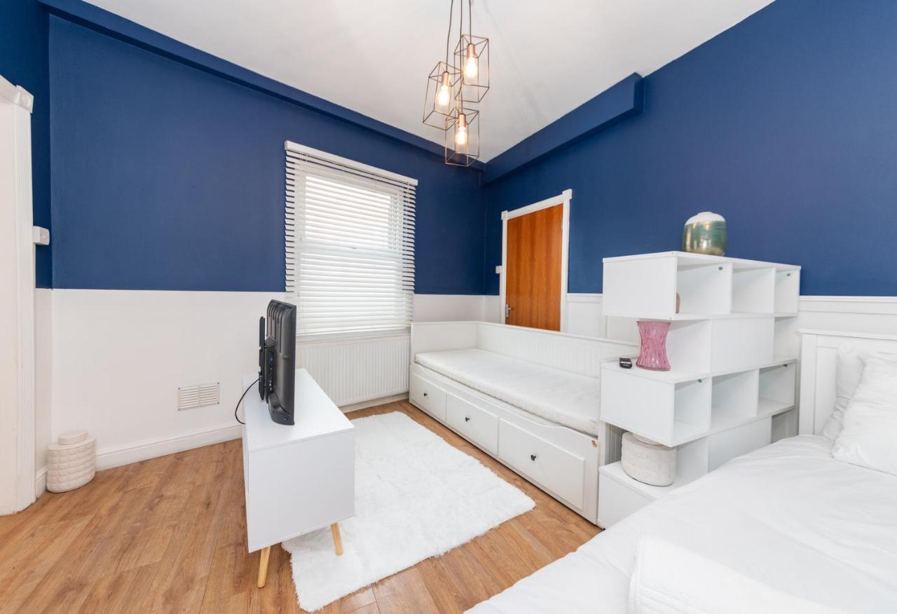 Apartment Free Parking 2 Beds Well Equipped Close To River Thames Reading